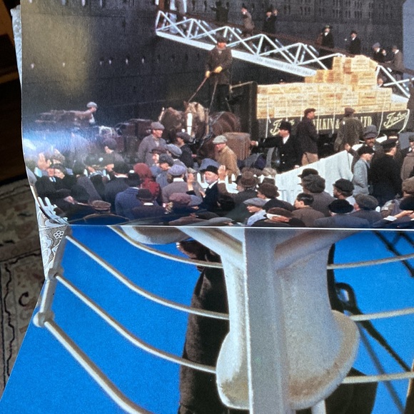 TITANIC MOVIE POSTER BOOK ‘97 has 12, 20”x25” color posters.  $12 - Picture 4 of 8